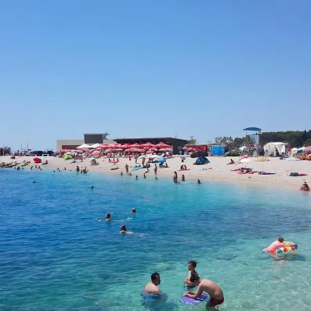 Comfortable Classy Apartment Close To Znjan Beach Apartmán *